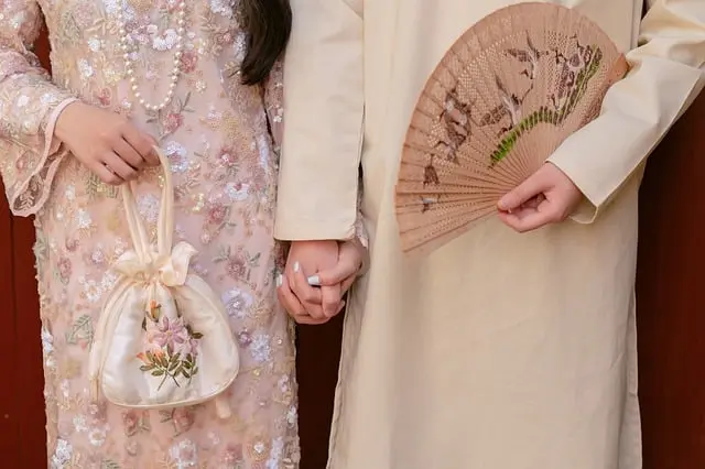 Comment choisir le bon costume pour un mariage : astuces clés