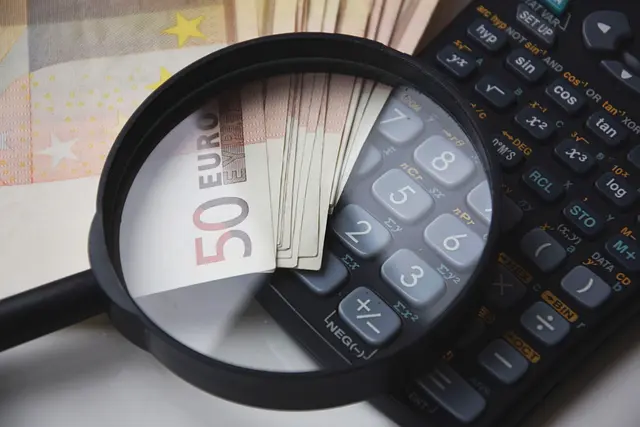 Comment calculer le coût total de votre rachat de crédit
