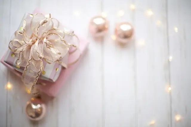 Comment déterminer le bon prix pour revendre vos cadeaux de Noël