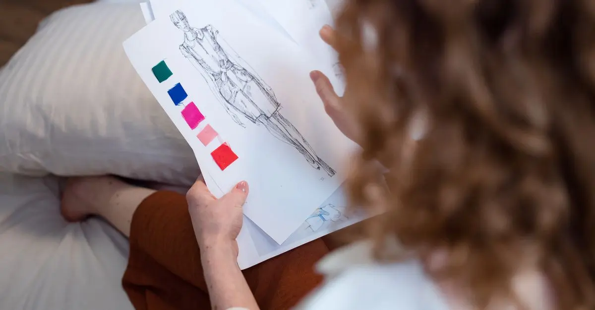 Comment intégrer l'illustration dans votre journal de mode