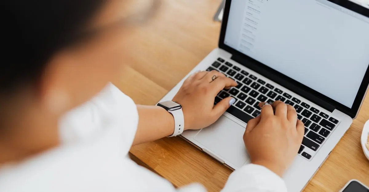 Rédiger des emails percutants : Techniques et astuces