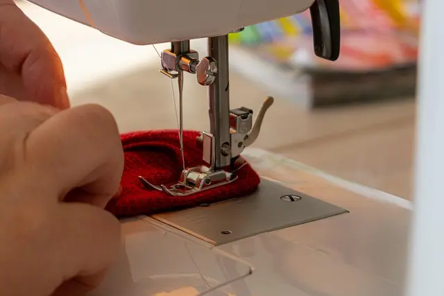 Comment réussir votre premier projet couture dans votre Atelier de Mode