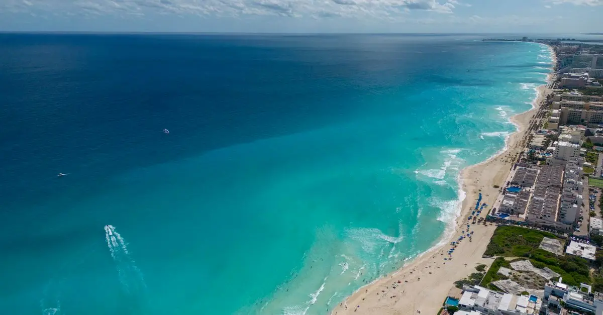 Les meilleures destinations pour plonger avec un jet ski
