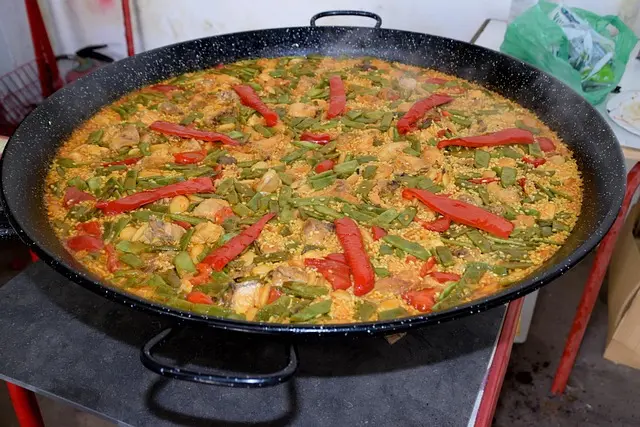 10 Consejos para Hacer la Mejor Paella Valenciana en Casa