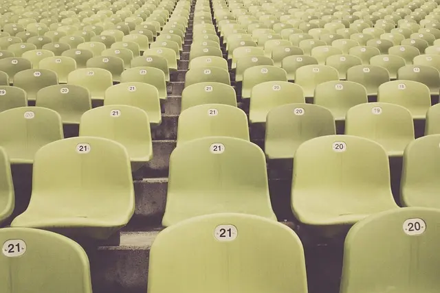 How to Navigate Current Football News Effectively: Tips for Fans