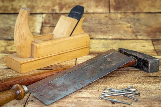 10 Essential Tools for Creating Professional DIY Projects