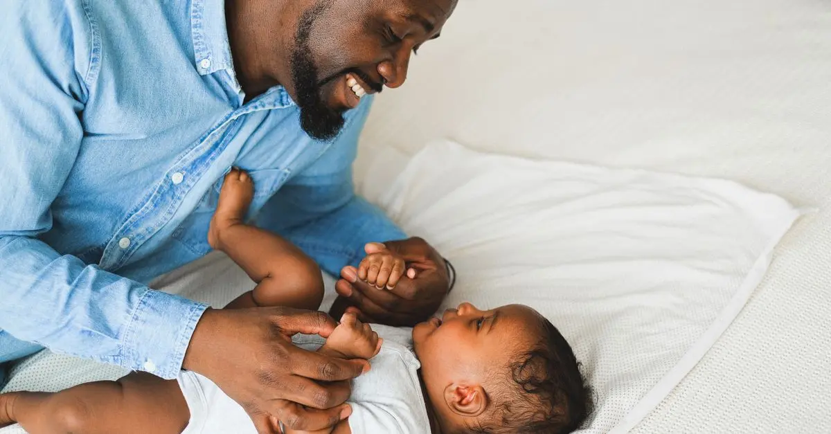 Comment Établir un Lien Fort avec Votre Bébé : Astuces et Conseils