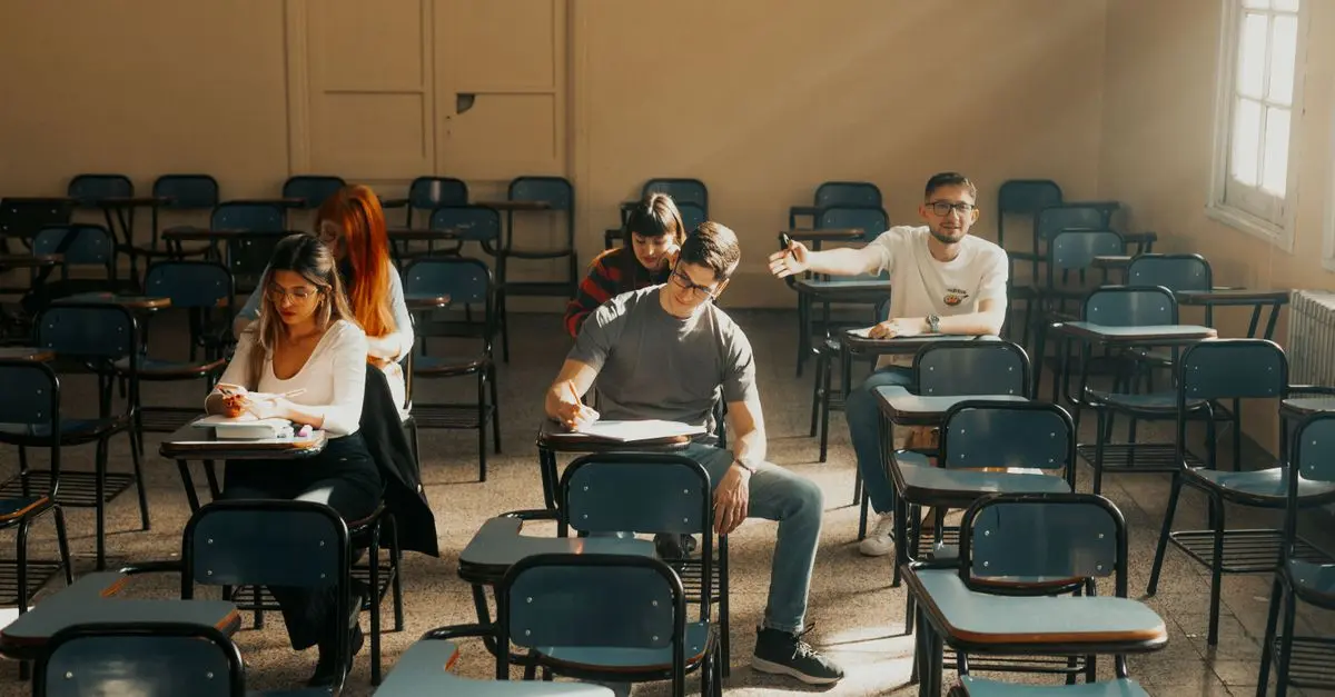 Best Confidence-Building Courses for College Students