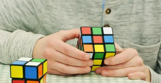 7 astuces méconnues pour optimiser votre Rubik's Cube
