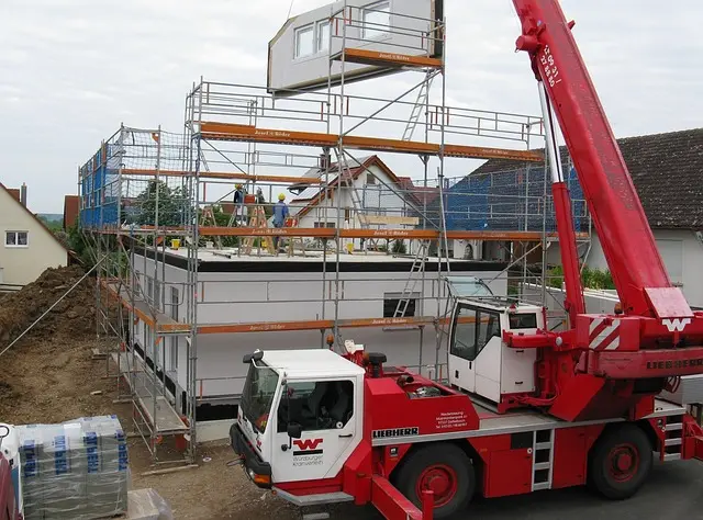Najlepsze materiały budowlane do projekty na dom – poradnik