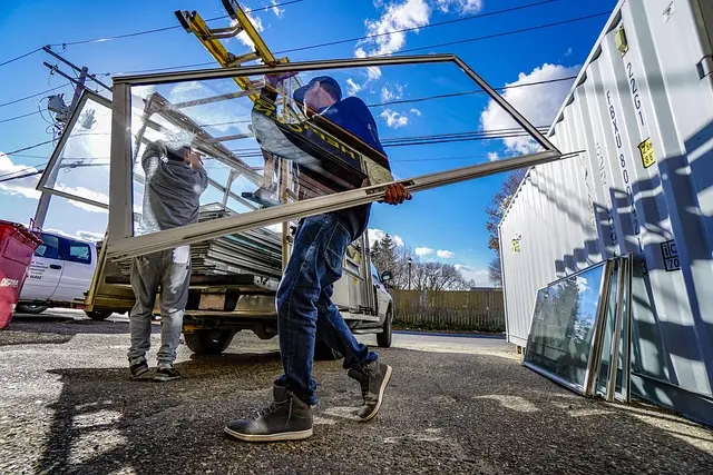 Comment choisir le bon artisan vitrier pour vos projets