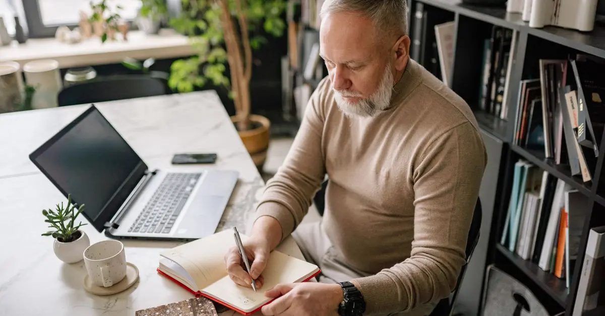 7 Essential Tips to Start Your Blogging Journey Right