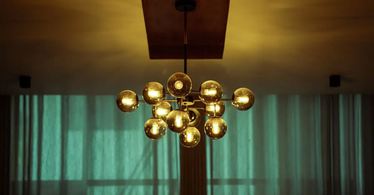 How Smart Light Bulbs Can Transform Your Home Lighting