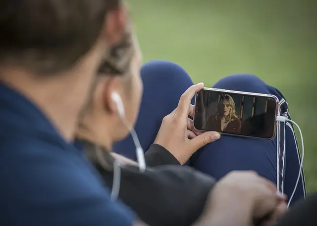 How to Maximise Your Savings on Mobile Deals in the UK
