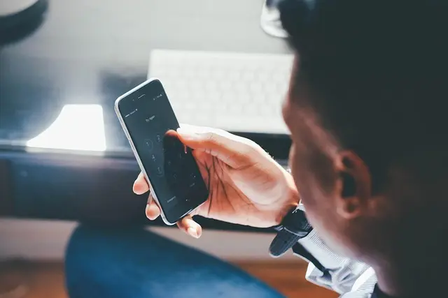 Comprendre l'impact des réseaux sociaux sur l'économie du e-commerce