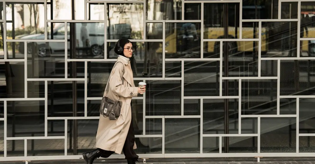 10 conseils mode pour porter des vêtements classiques avec style