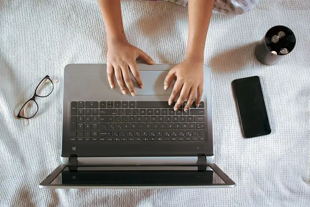 The Top 5 Mobile Gadgets Revolutionizing Daily Life