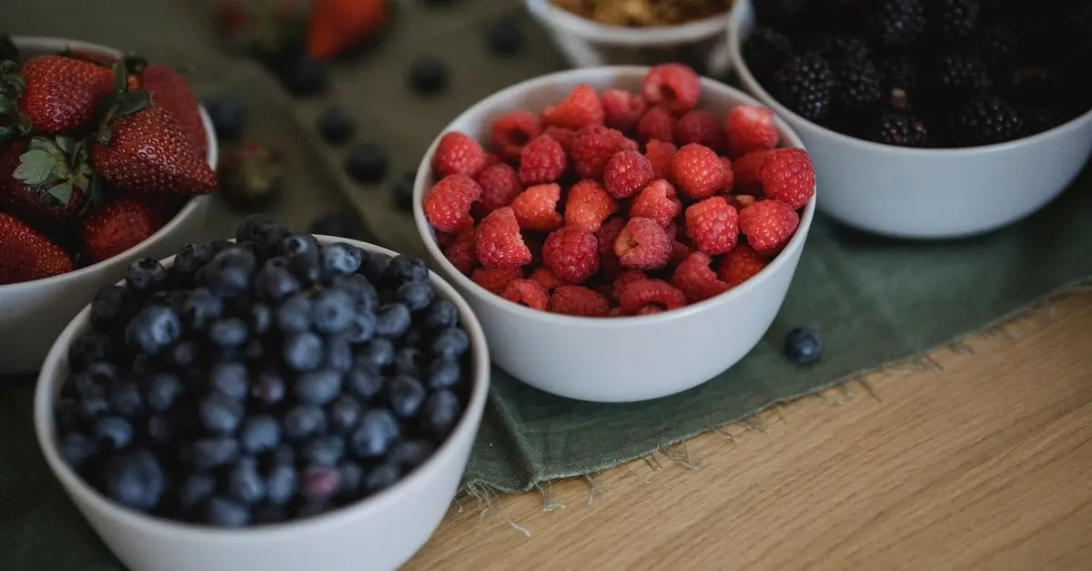 Les Fruits de Saison à Ne Pas Manquer en Mars : Bienfaits et Recettes