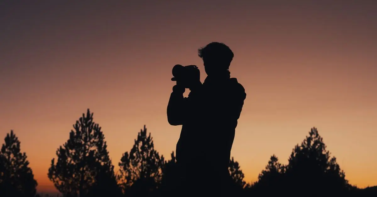 7 Essential Steps to Become a Photographer and Succeed