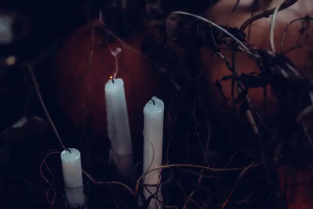 Comment réaliser des décorations d'Halloween à petit prix