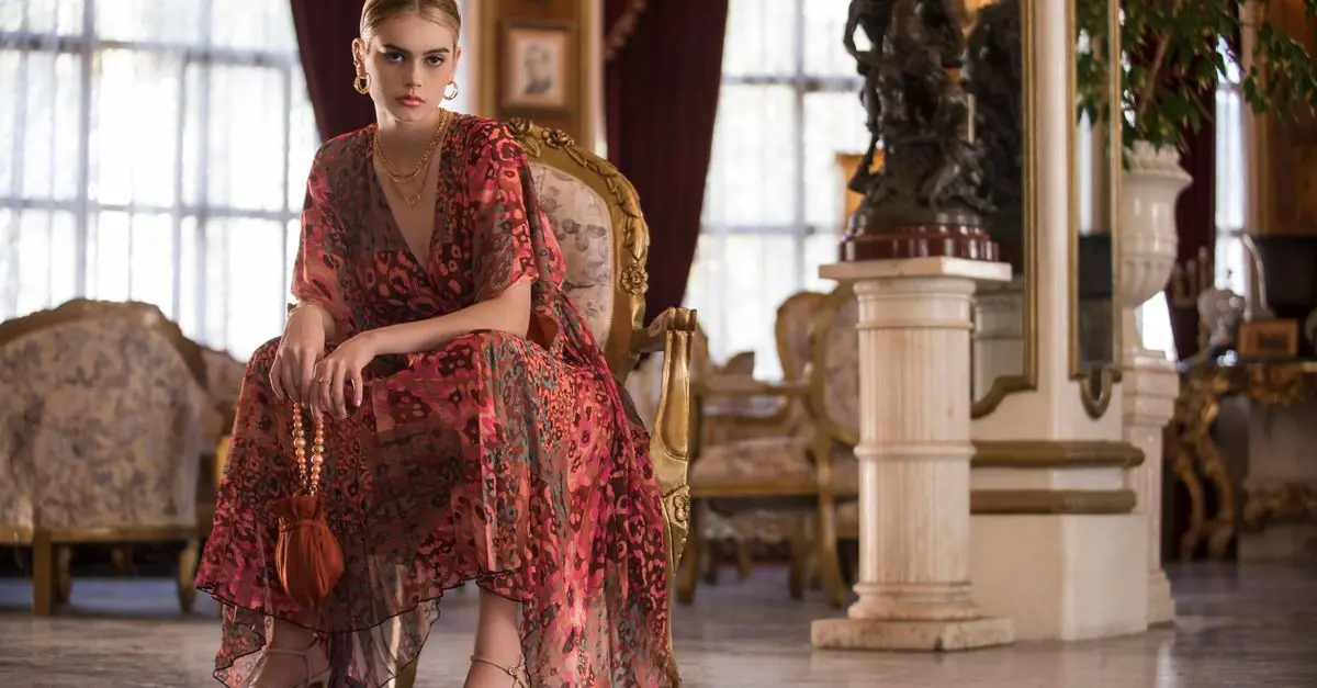 Come abbinare i colori per un look elegante e senza tempo