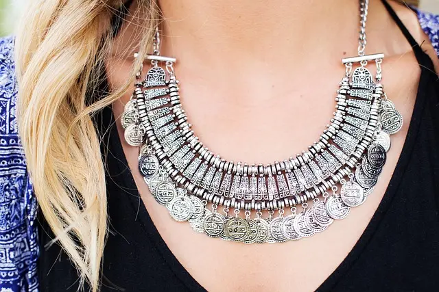 Comment accessoiriser vos tenues pour un style impeccable