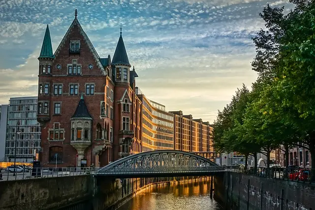 Top 10 des arnaques à éviter lors de vos voyages internationaux