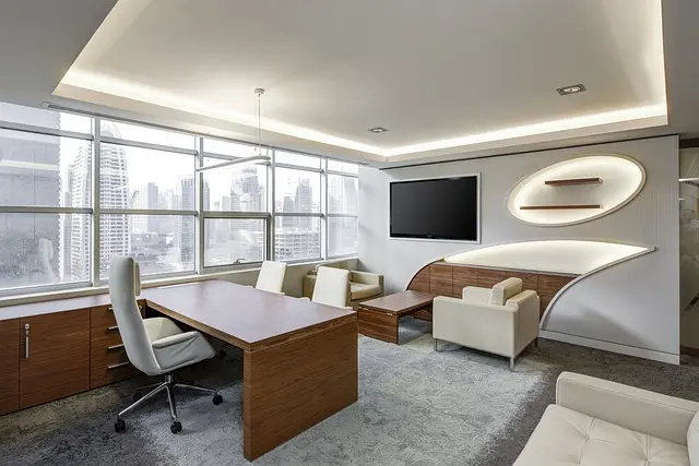 Comment choisir un look chic pour le bureau