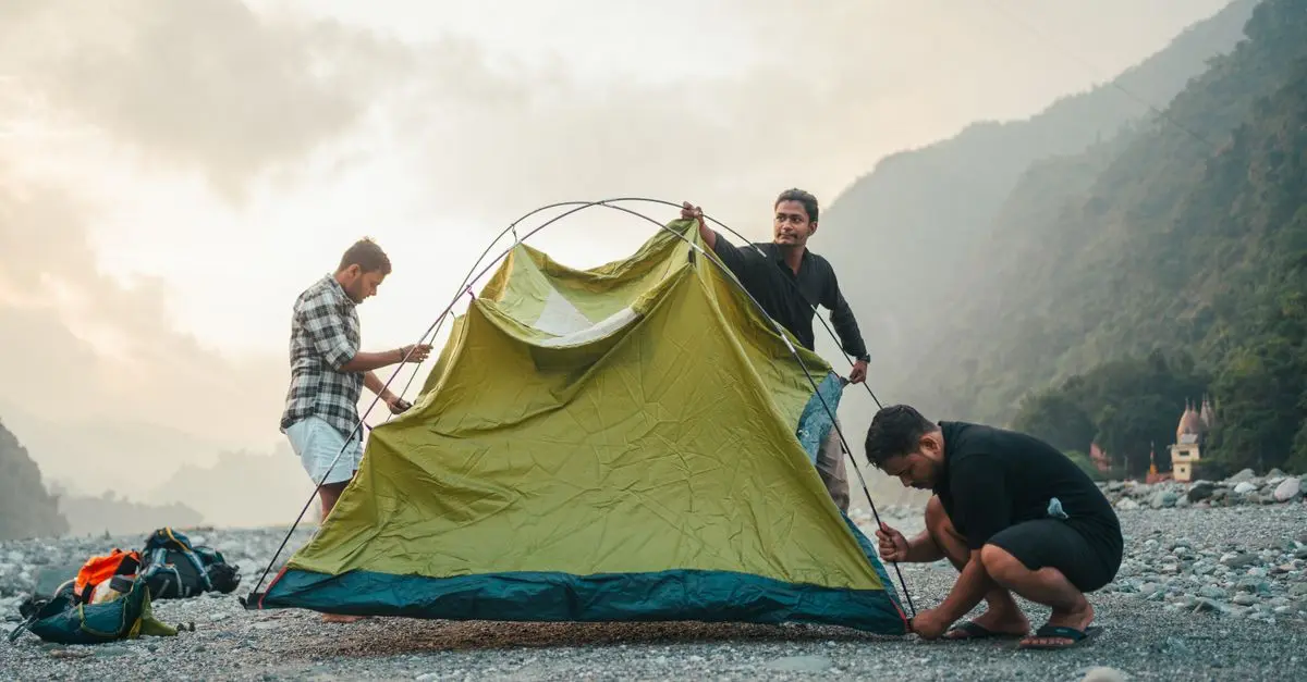 Comment Voyager Minimaliste avec un Budget Serré