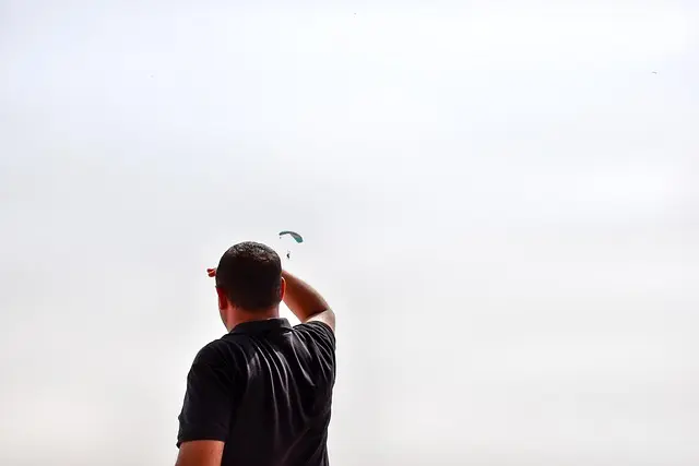 Comment se préparer pour un saut en parachute en toute sécurité