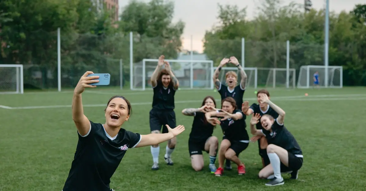 10 Essential Strategies for Building Team Chemistry in Sports