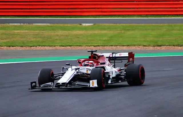 Les 10 Meilleurs Pilotes Légendaires de la F1 à Connaître