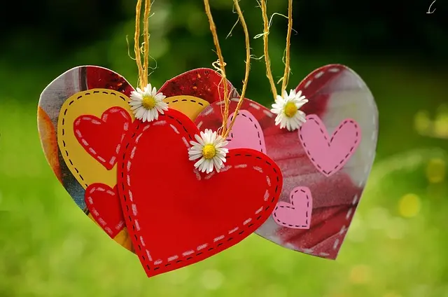 Les symboles de l'amour : signification des cœurs dans le monde