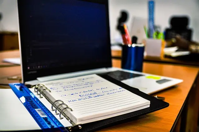 Cómo realizar un análisis comparativo de software de gestión eficaz
