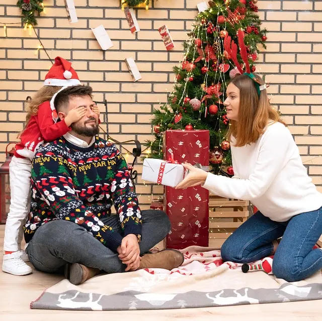 10 Activités Ludiques pour Célébrer Noël en Famille