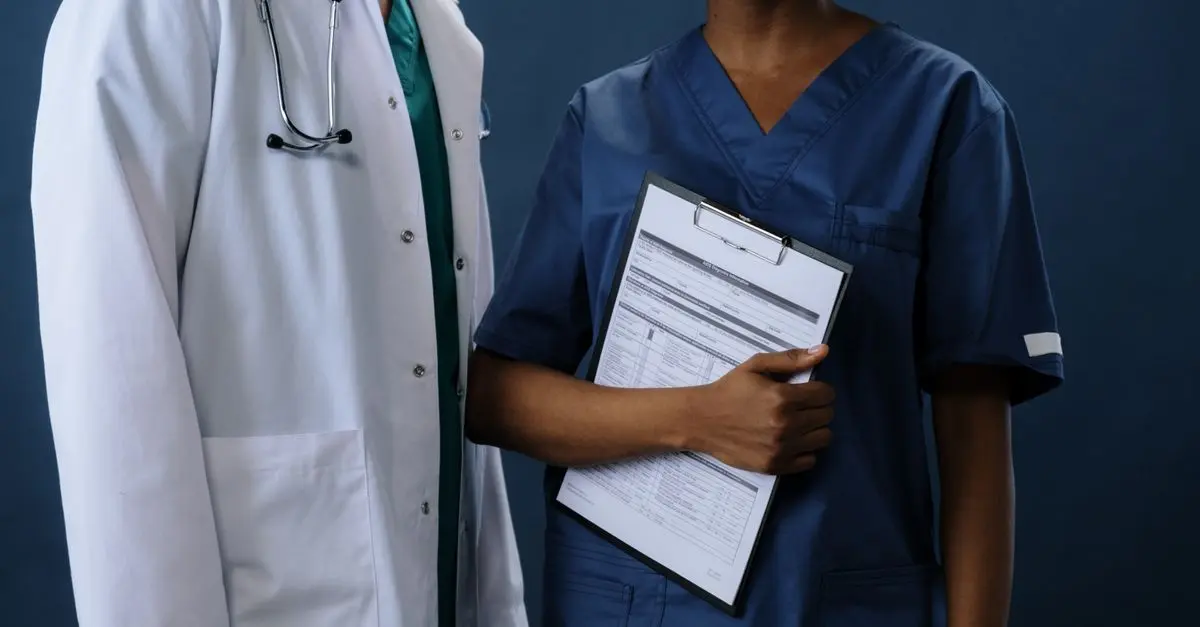 Les différences entre soins infirmiers à domicile et en établissement