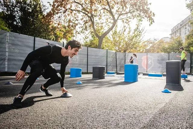 10 exercices essentiels pour un corps tonique au fitness