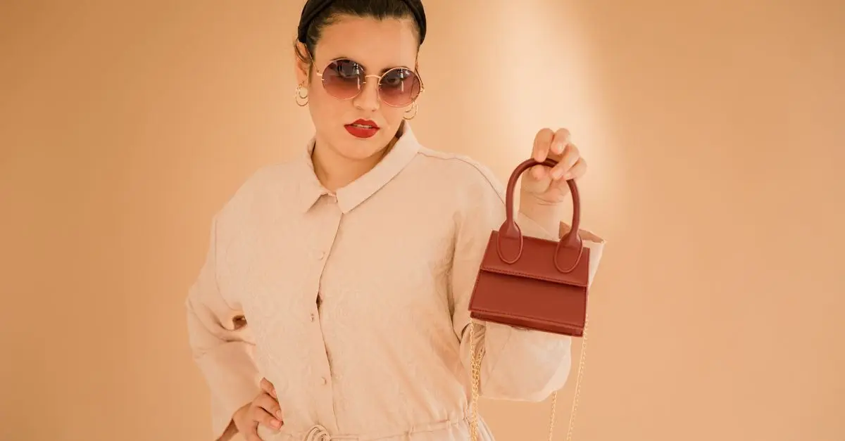 Jakie akcesoria na wiosnę będą must-have dla stylowej kobiety?