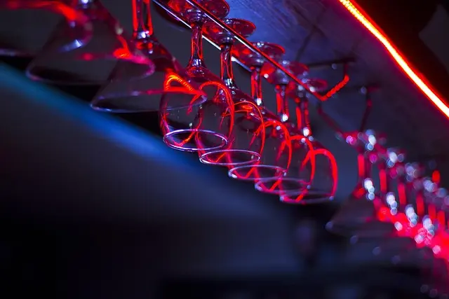Les Secrets d'un Cocktail Équilibré : Techniques et Astuces