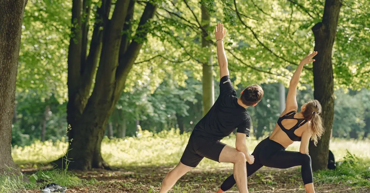 Cours de Yoga Ludiques : Transformez Votre Pratique