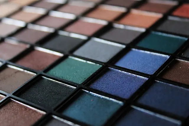 5 conseils pour choisir les bonnes couleurs selon votre teint