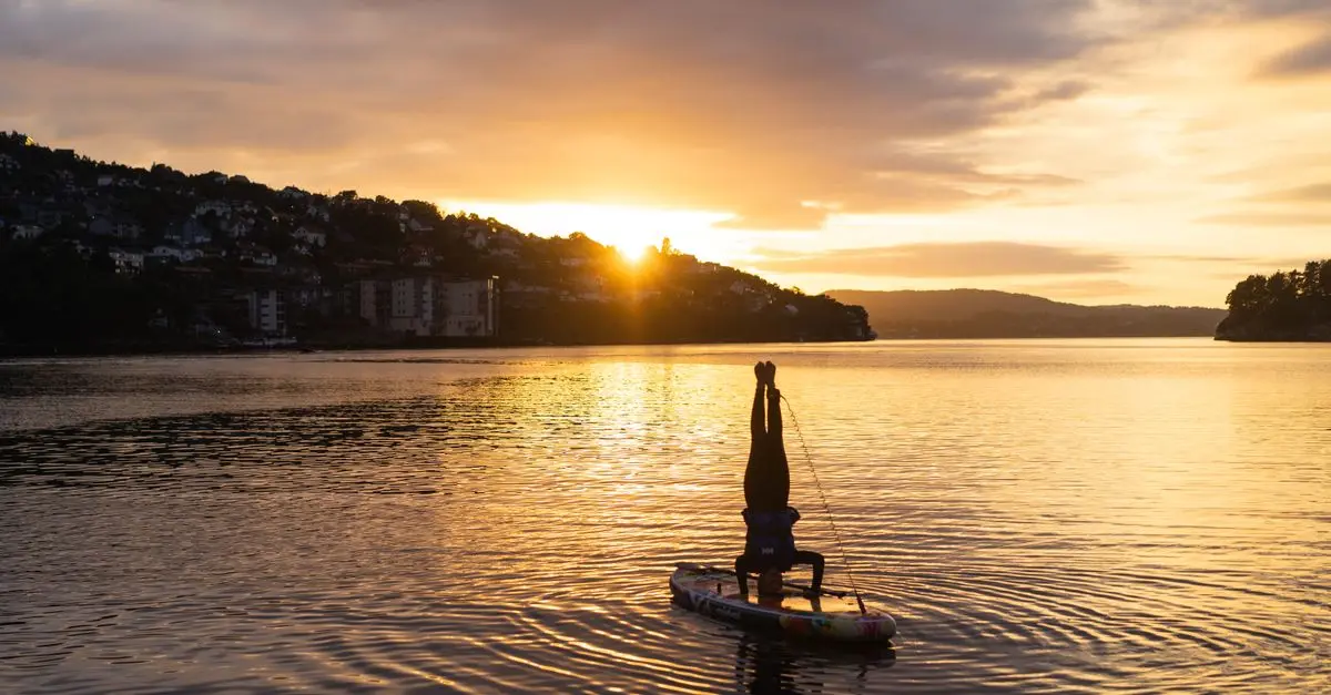 Comment choisir le bon stand up paddle pour débuter