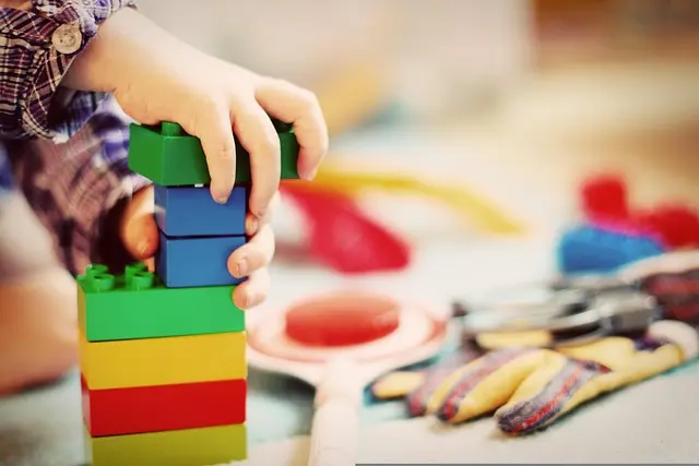 10 Creative Indoor Activities You Can Enjoy with Friends