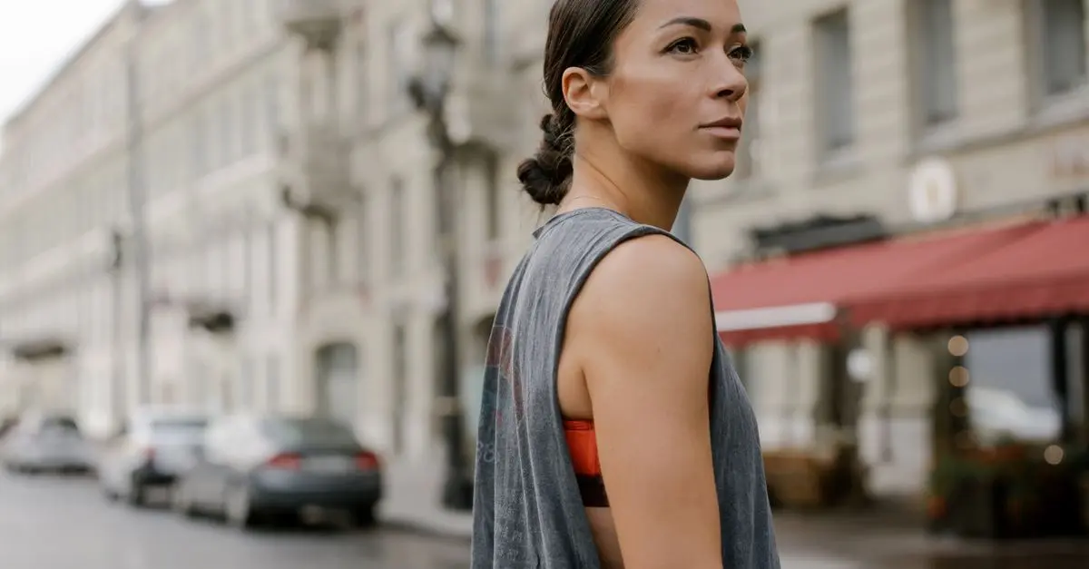 Comment choisir des vêtements pour rester tendance tout au long de l'année