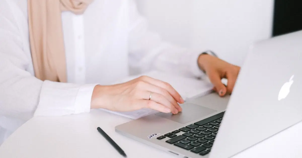 Comment choisir la meilleure plateforme d'assistance en ligne