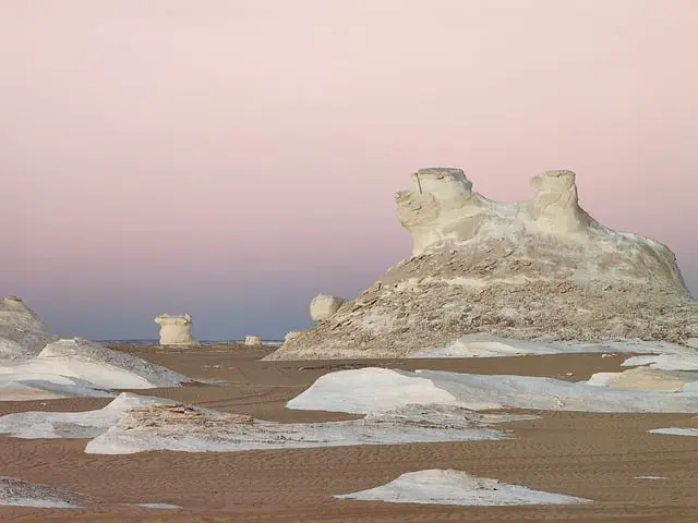 Les paysages géographiques uniques à explorer : un guide complet
