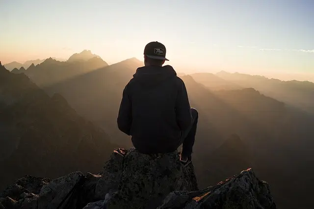 10 Astuces pour Optimiser Votre Équipement de Randonnée