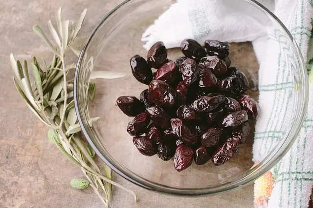 Comment Préparer le Veau Aux Olives Corse : Recette Authentique