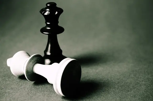 Les erreurs stratégiques à éviter aux échecs : 7 conseils essentiels