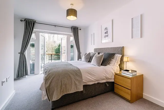 10 Astuces Incontournables pour Choisir votre Armoire Lit